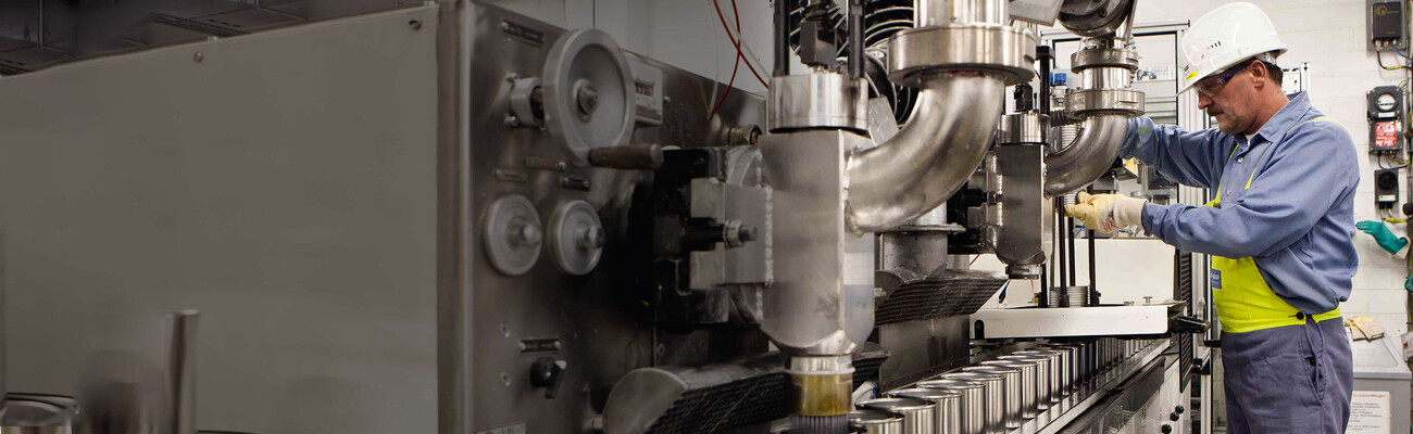 Show your true colors – choose KAESER and save.