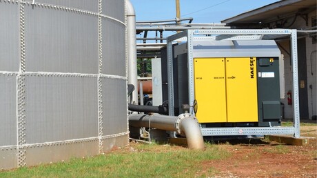 EBS screw blower rental package at protein processing plant