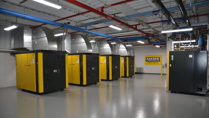 clean compressor room